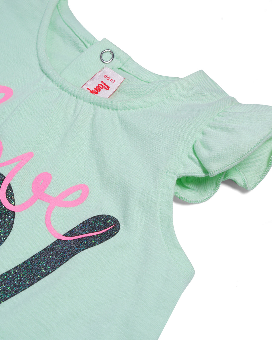 Graphic shortsleeve t-shirt heart and paw shape